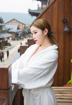 白咲碧粉色沙发在线观看高清画面